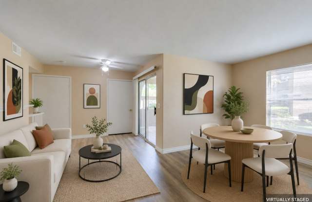 Beautiful 2Bed/2Bath First Floor Condo located in Silverado Ranch Gallery 3