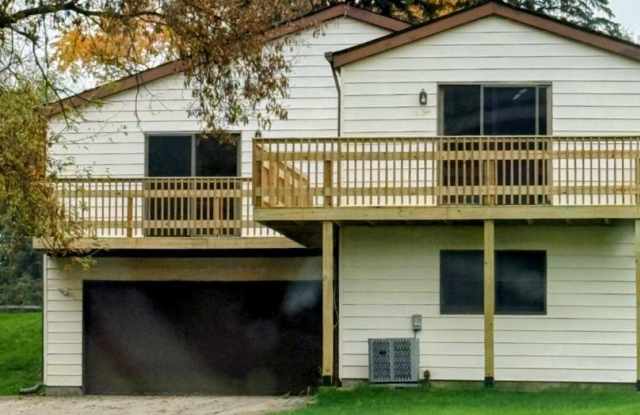 27996 W Roberts Road - 27996 West Roberts Road, Lake County, IL 60010