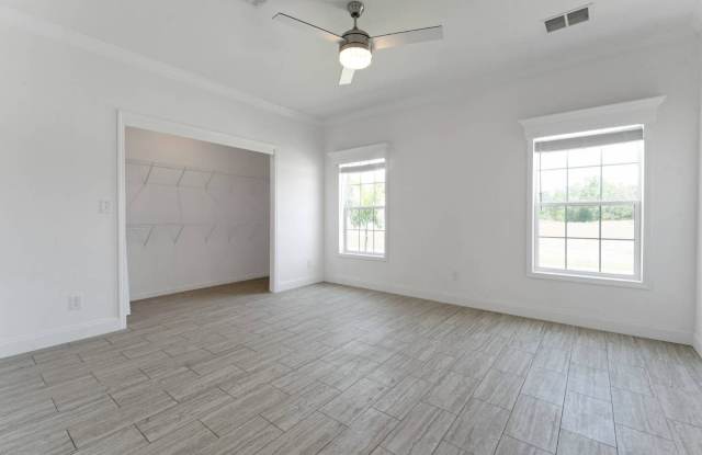 3109 Walden Shores Loop Gallery 3