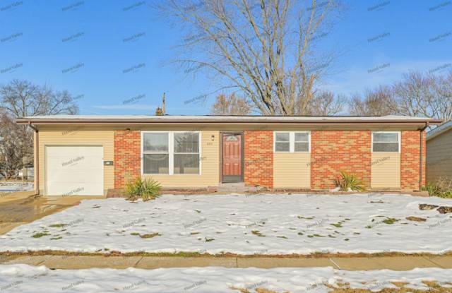 695 Starlet Drive - 695 Starlet Drive, Florissant, MO 63031