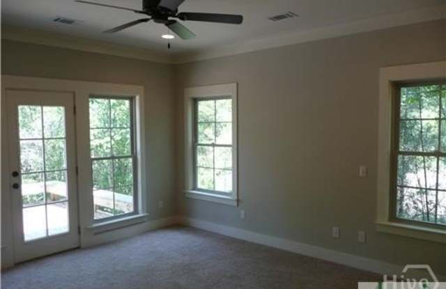 130 Ridgewood Park Court Gallery 3