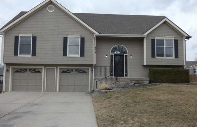 8819 Northeast 110th Street - 8819 Northeast 110th Street, Kansas City, MO 64157
