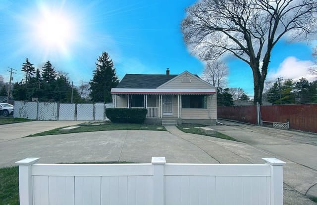 9039 Middlebelt Rd - 9039 Middlebelt Road, Livonia, MI 48150