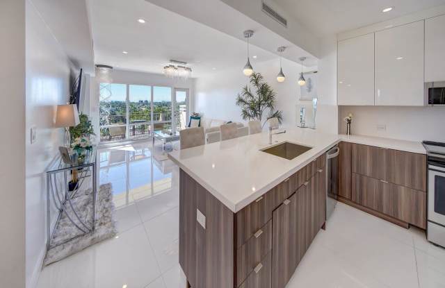 2500 East Las Olas Boulevard photos photos