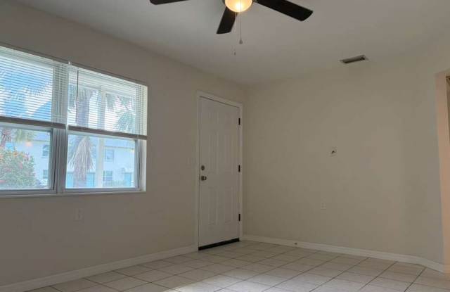 In the Heart of Gulfport's Arts District! Newly Renovated Home Gallery 4