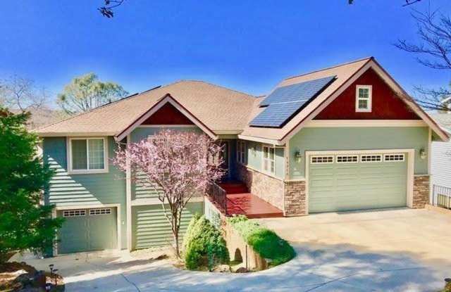 Lake View, 5 bedroom, 3 bath home in gated Lake Wildwood community, Penn Valley, CA photos photos