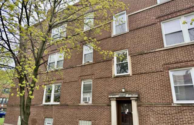 3239 W Cullom Ave photos photos