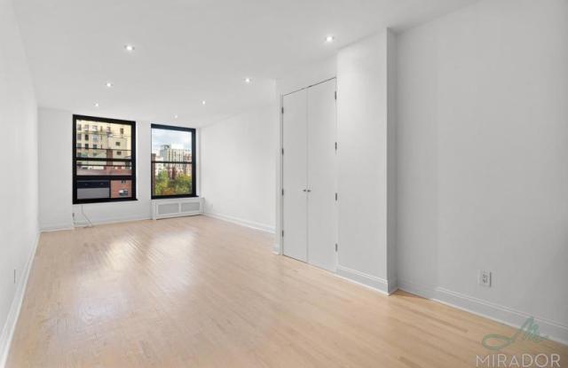 270 Park Avenue South Gallery 1