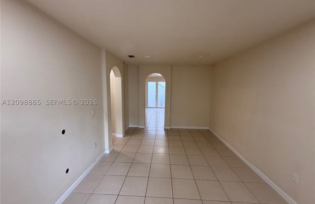 9572 SW 169th Pl Gallery 3