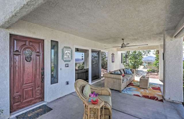 930 Lakeside Dr Gallery 3