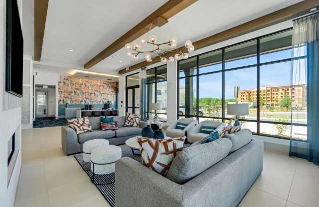 LakePointe Gallery 4