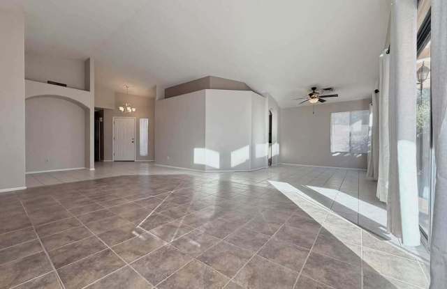 329 E Stonebridge Drive Gallery 3
