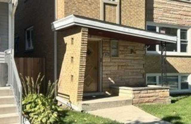 2146 N 74th Court Gallery 1