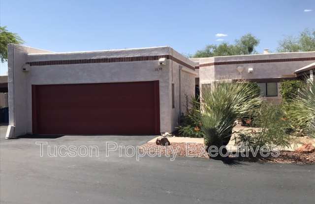 2839 East Weymouth Circle photos photos