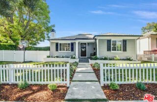 12233 Malone Street photos photos