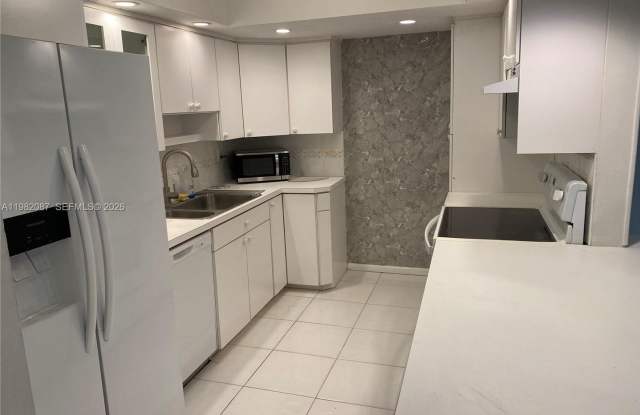 1951 Atlantic Shores Boulevard 20, Hallandale Beach, FL 33009 photos photos
