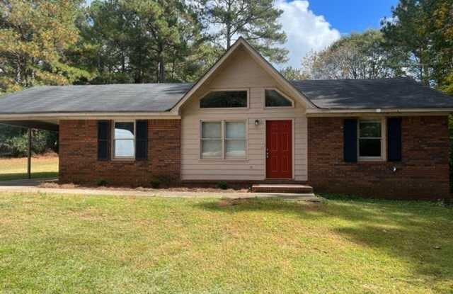 Charming 3 Bedroom 2 Bath Home - 10815 Flat Shoals Road, Newton County, GA 30016