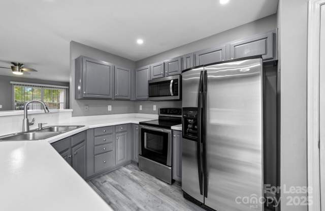 17562 Caldwell Track Drive Gallery 3