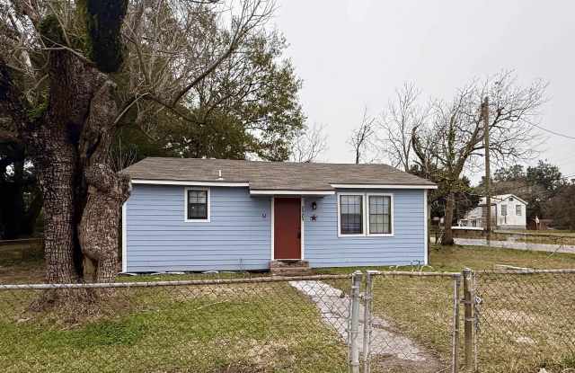 2121 Western Ave photos photos