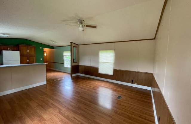 Country living with spacious front and backyard - 4 beds/ 2bath available now!! photos photos