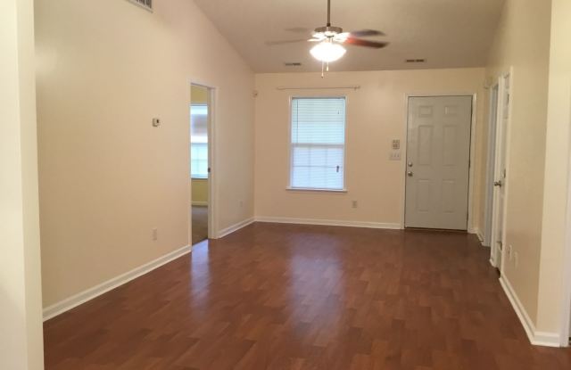1271 Camellia Court Gallery 3