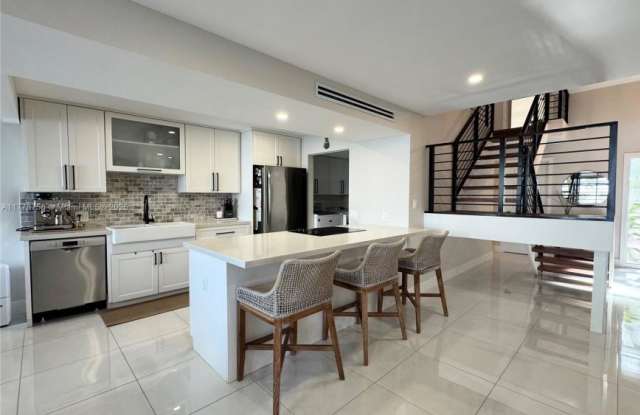 1490 NW 113th Way photos photos