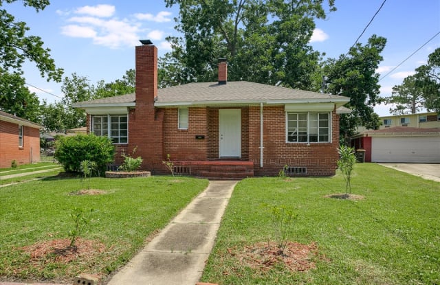 1913 College Circle N - 1913 College Cir N, Jacksonville, FL 32209