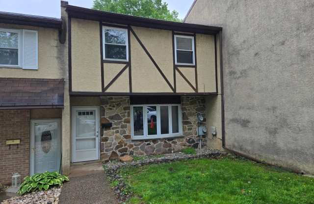 24 KNOCK N KNOLL CIRCLE photos photos