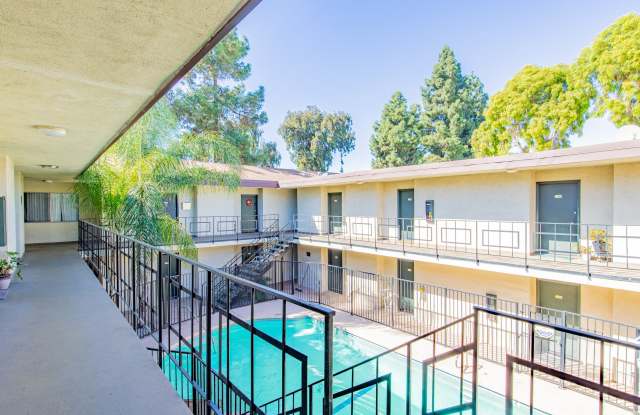 Tujunga Apartments Gallery 3