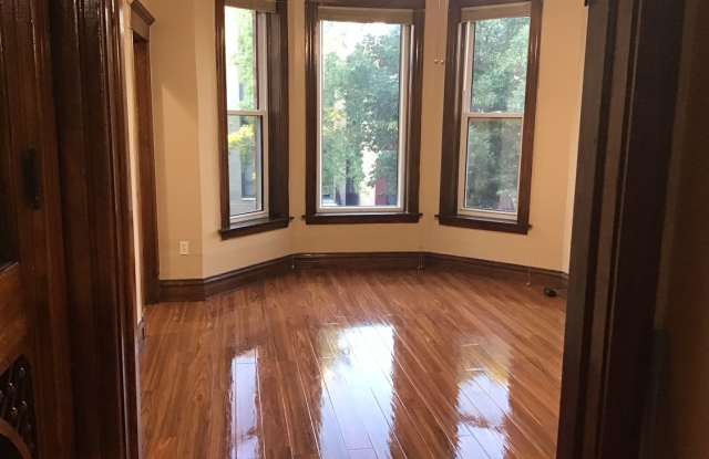 2707 W Thomas St photos photos