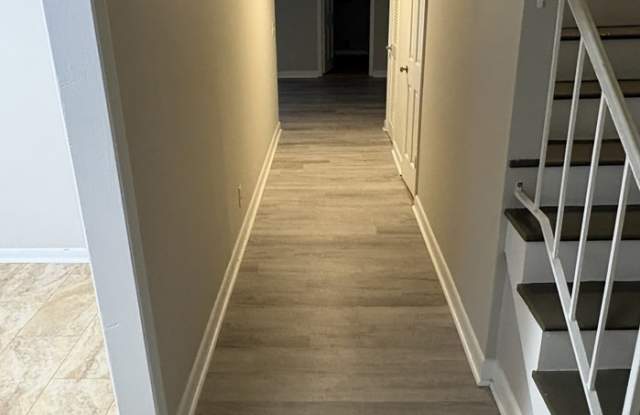 126 Jefferson Place Gallery 2