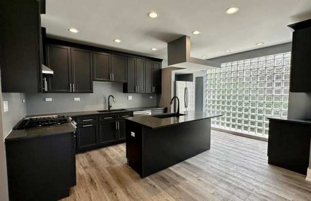308 W Evergreen Avenue photos photos