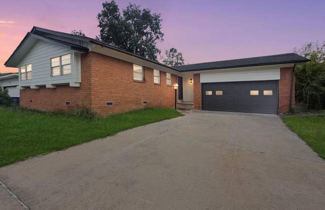 Fully Renovated 3 Bedroom Home with All-New Interior & Major System Updates Gallery 1