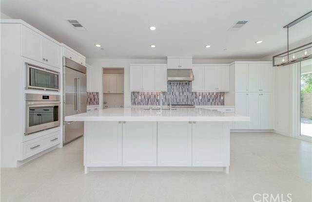 26208 Meadow Drive Gallery 3