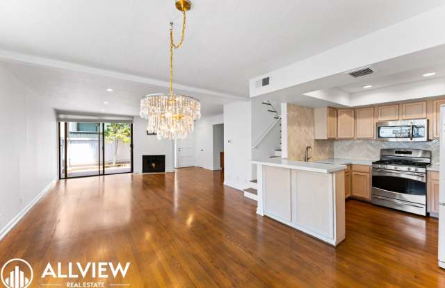 Coastal Townhouse in the Heart of Santa Monica! photos photos Coastal Townhouse in the Heart of Santa Monica! photos photos
