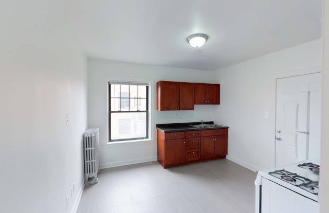 4455 S. Greenwood Avenue photos photos