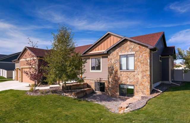 6247 Gray Hawk Way - 6247 Gray Hawk Way, Billings, MT 59106