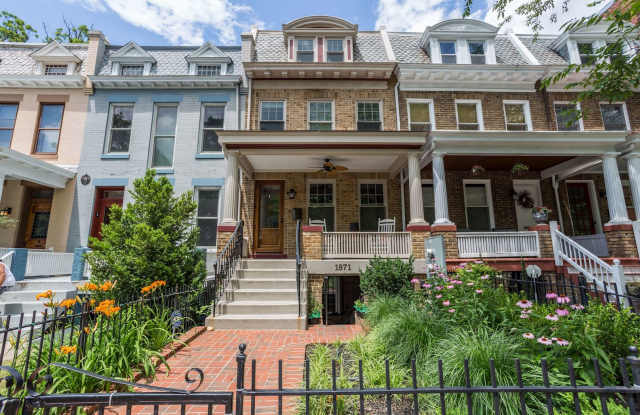 1871 Newton St NW photos photos