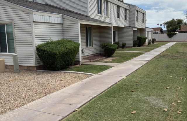 6618 S PALM Drive Gallery 1