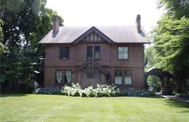 1063 East Avenue - 1063 East Avenue, Rochester, NY 14607