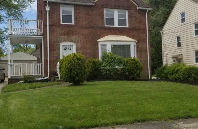 Cleveland Heights 4-Bed, 2.5-Bath - Available Now! photos photos