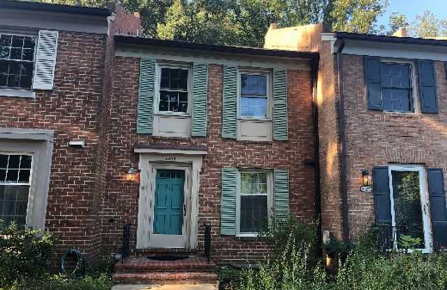6805 Indian Run Ct - 6805 Indian Run Court, Annandale, VA 22003