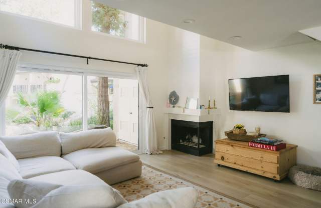 5716 Skyview Way unit: B photos photos