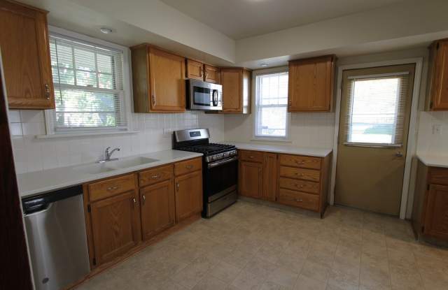 Smart Home Gift with move in! Stunning with updates! 3 Bedroom Home near park and shopping! Garage - 4930 Grant Street, Omaha, NE 68104