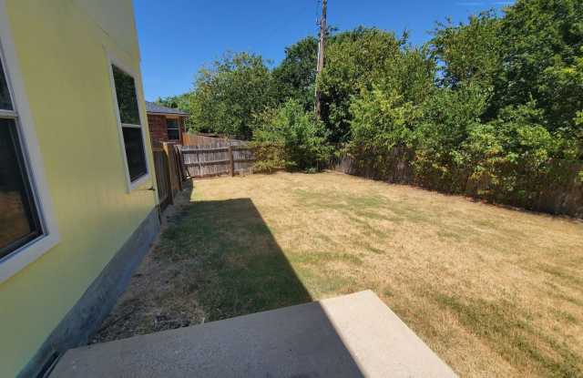 Wonderful 3 Bed 3 Bath Home! Gallery 3