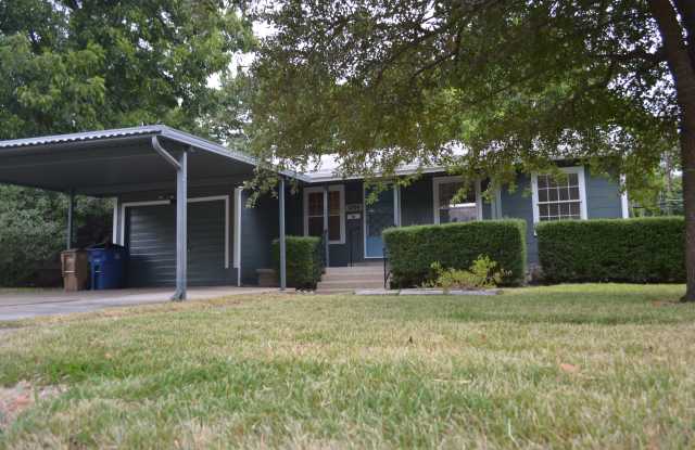 5709 Chesterfield Avenue Gallery 1