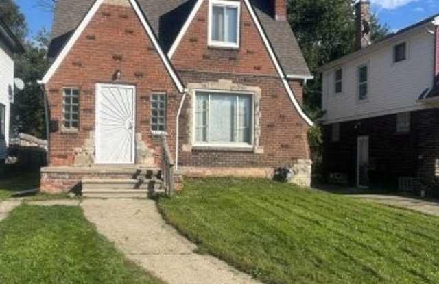14740 Woodmont Ave-4 BEDS & 1.5 BATH FOR RENT! Gallery 1