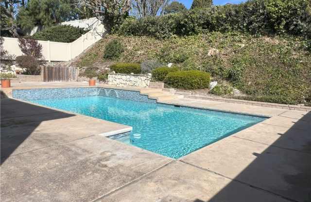 29424 Quailwood Drive Gallery 3