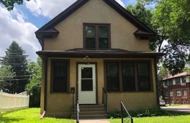 2 Bedroom Single Family Home in Midway Neighborhood - 1534 Charles Avenue, St. Paul, MN 55104