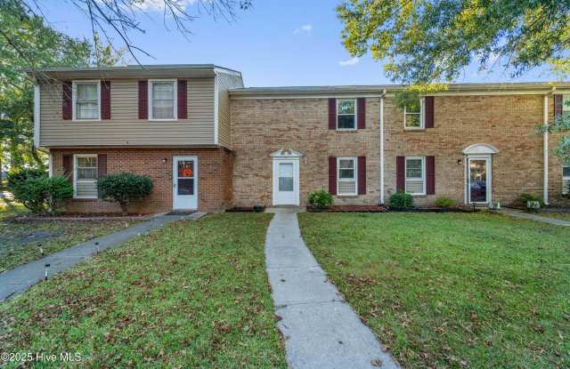 103 King George Court - 103 King George Court, Jacksonville, NC 28546